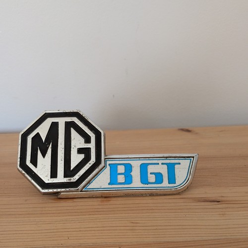 Mgbgt tailgate badge - mgbgt,