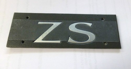 Rear badge satin silver - zs,
