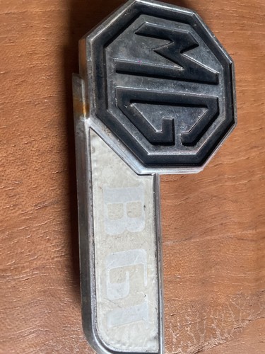 Bgt aluminium badge - mg,