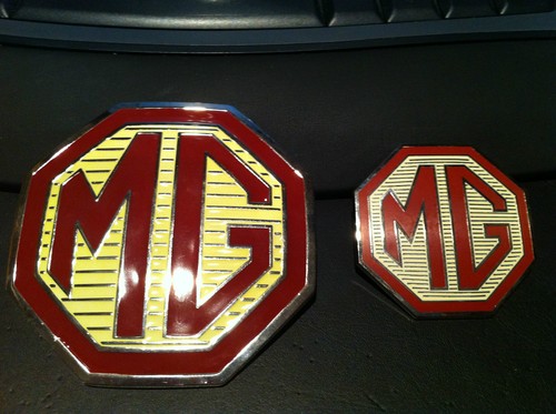 Badge front grille - badge,